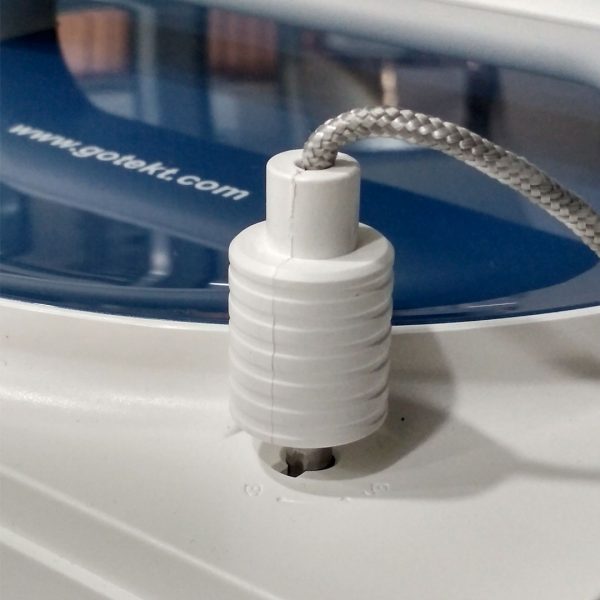 Safety Rope Plug on Window Cleaning Robot Safety Rope Plug on Window Cleaning Robot